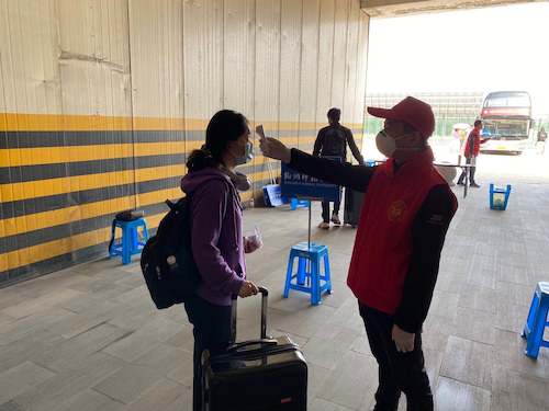 陈孟伟 党员接站照片2