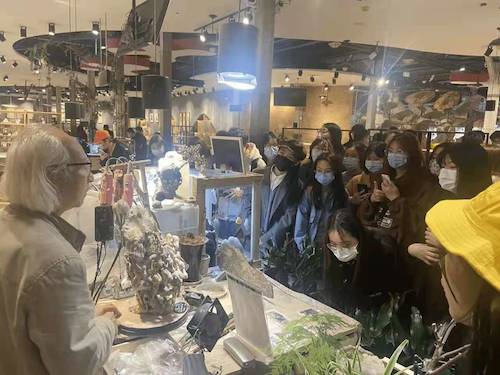 875b95d0f1f8e90adc94181b41212d1