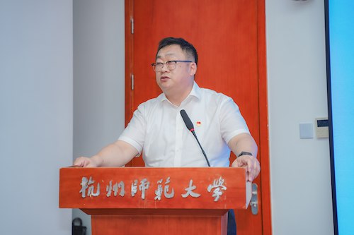 张杭君校长